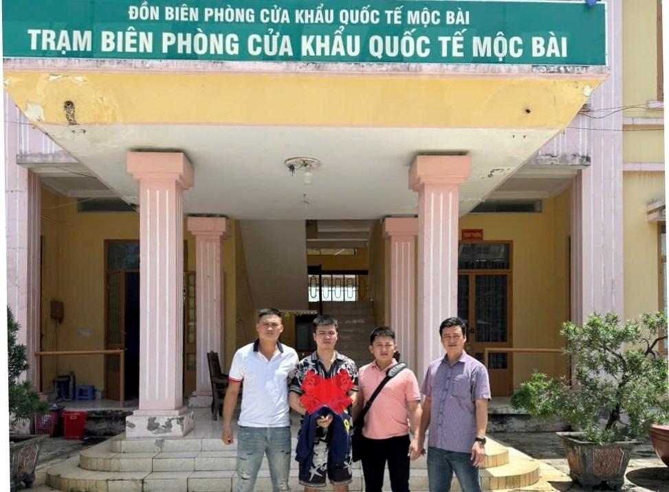 Bắt đối tượng truy nã liên quan đường dây lừa đảo từ Campuchia tại Mộc Bài